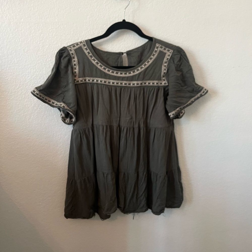 Elegant Gray Women's Top